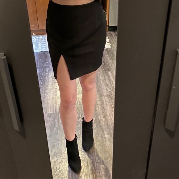 🛍2/$20: SHEIN Black Slit Mini-Skirt - Picture 6 of 6